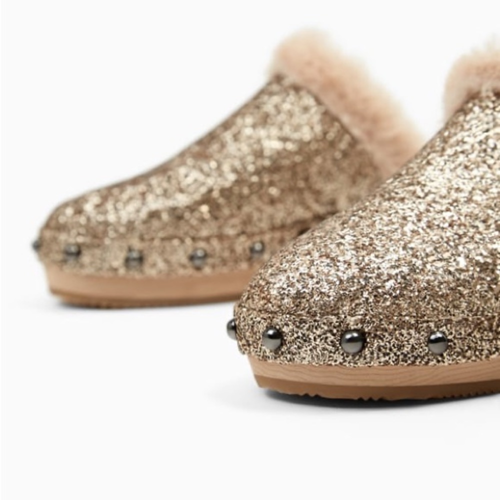 Zara Girls Gold Glittery Fur Clogs -Size 37 - NWT